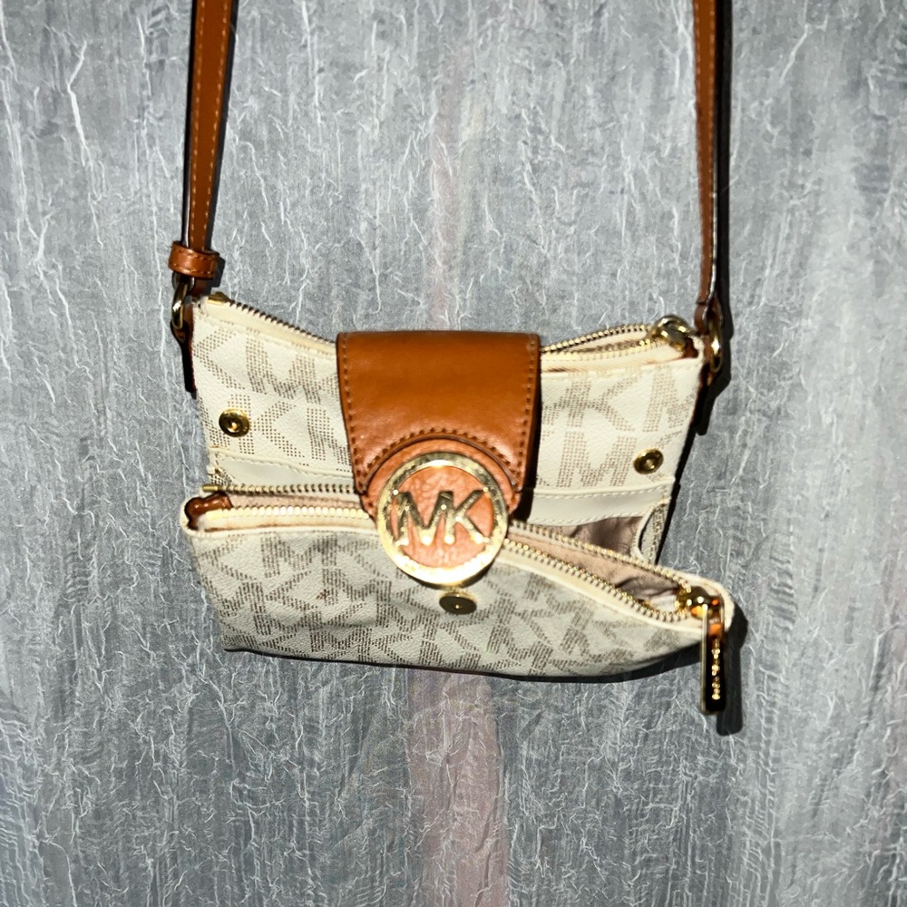 Michael Kors Crossbody bag